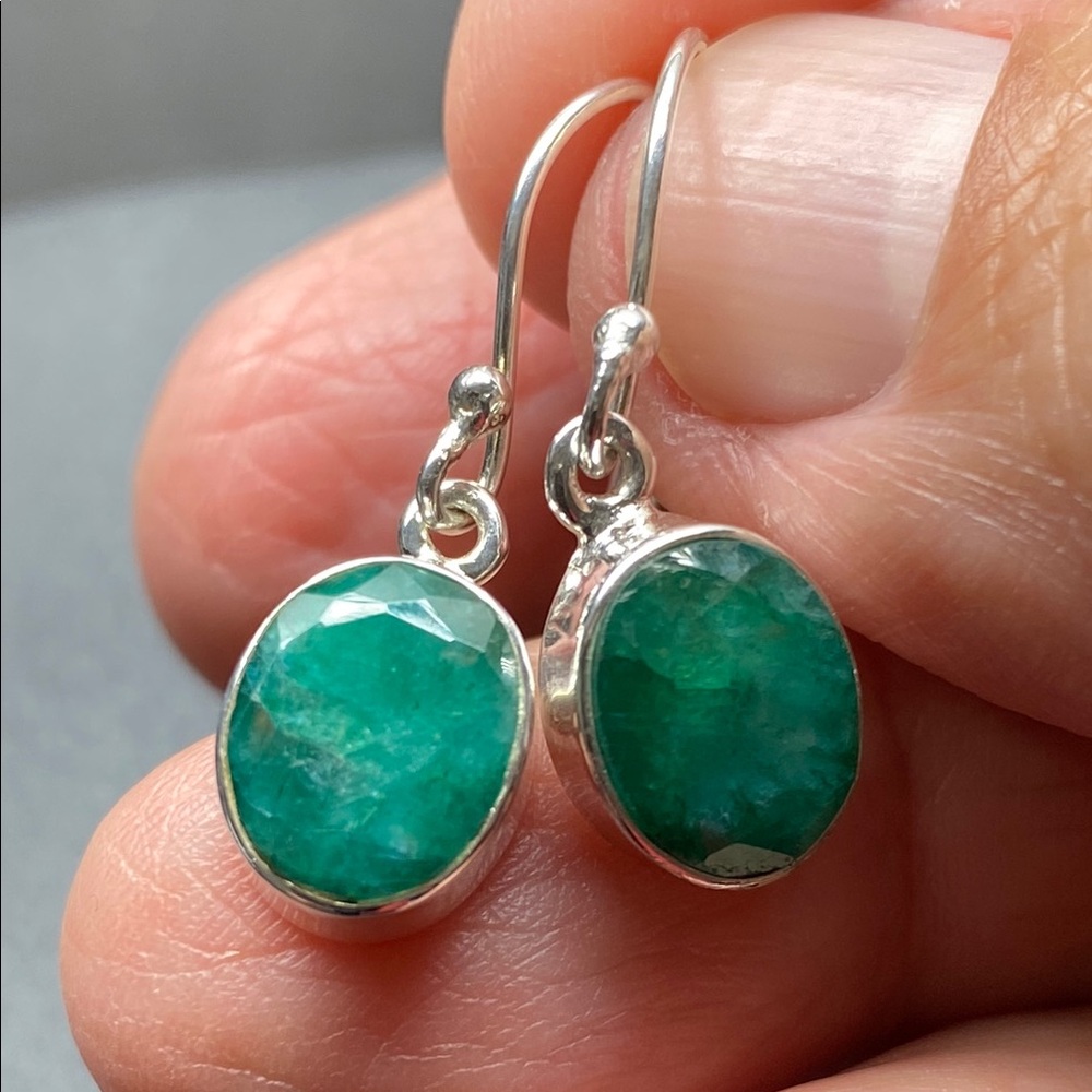 Emerald Earrings in Solid Sterling Silver 925 - Picture 3 of 7